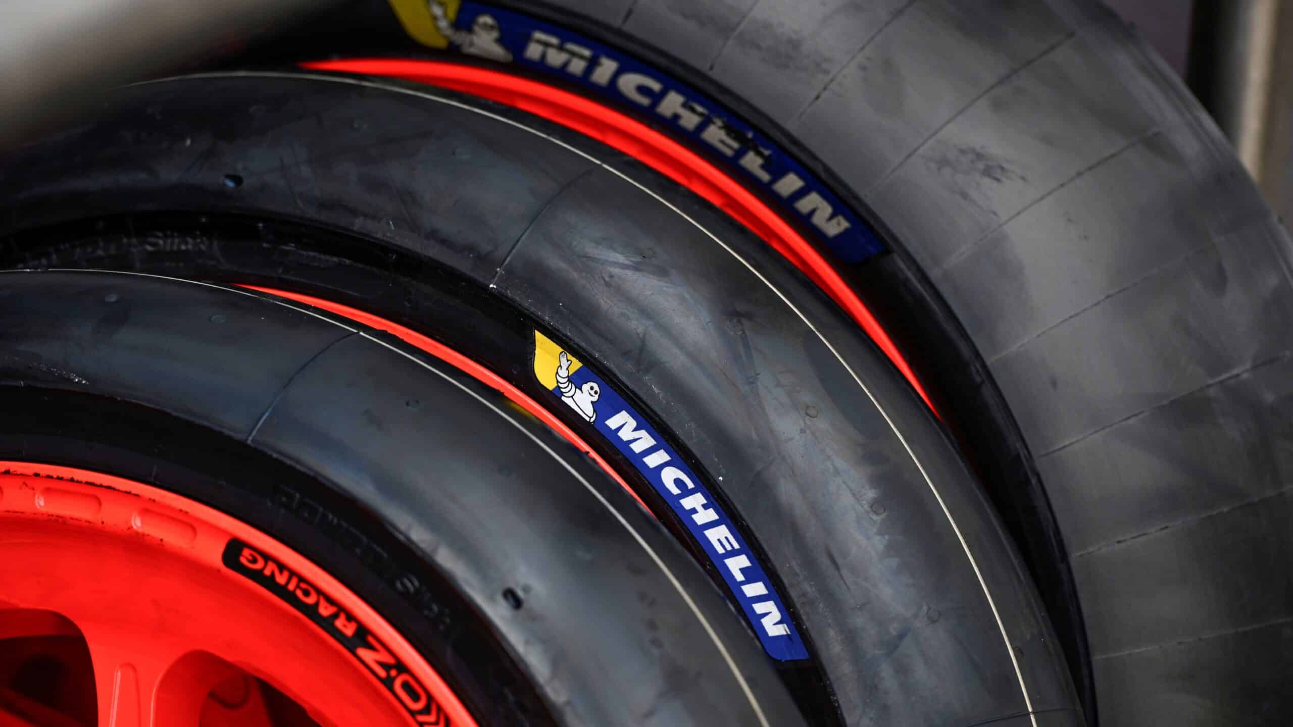 neumaticos circuito spracing
